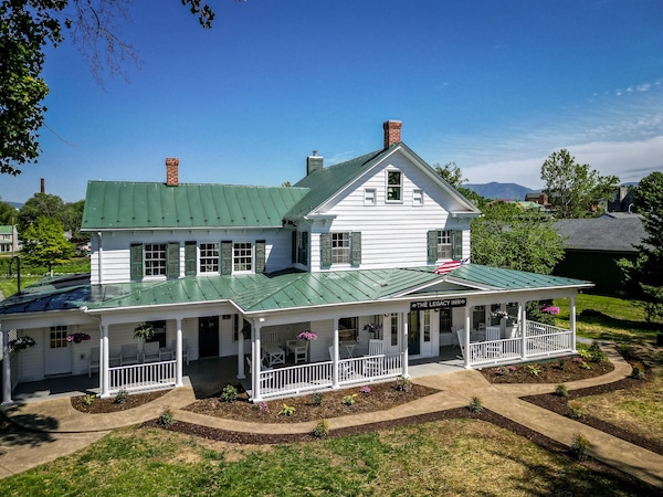 The Legacy Inn - Luray, VA