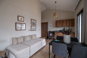 Living area - blue crystal view (Pangaio)