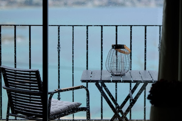 Deluxe Double or Twin Room, Sea View | Teres/patio