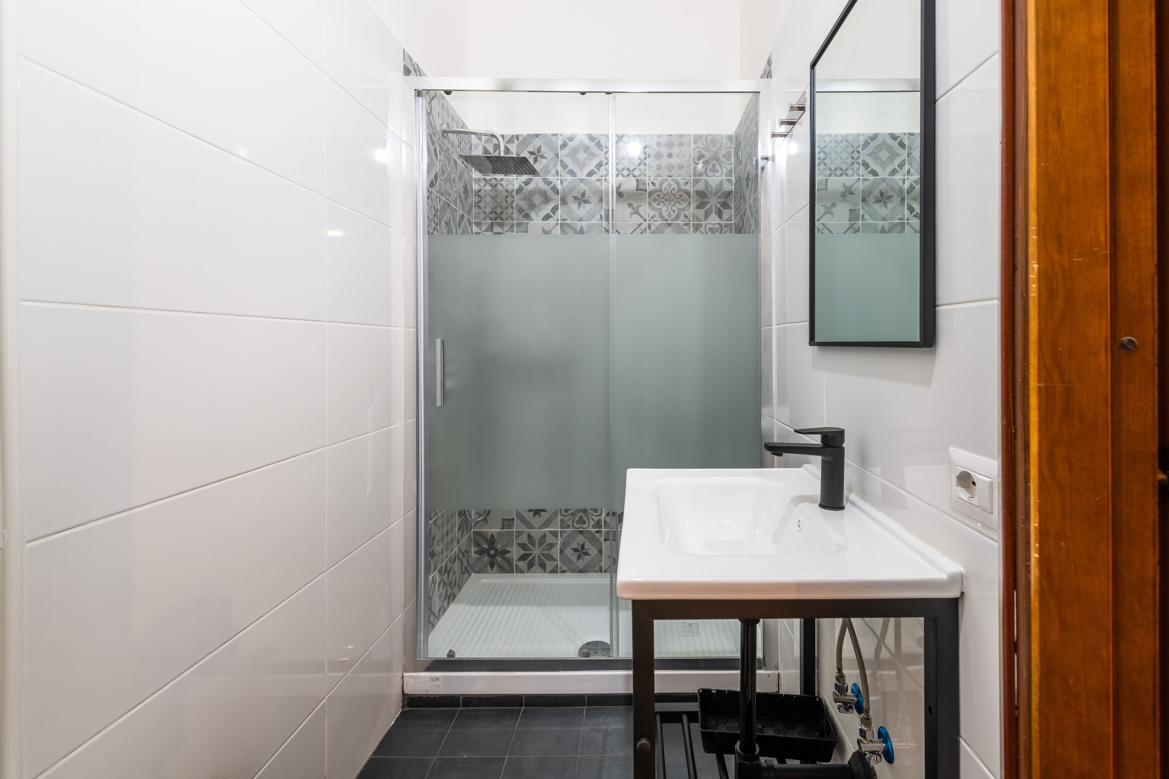 Doccia, asciugacapelli, bidet, asciugamani