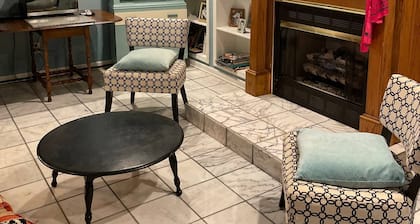 Elvis Presley Fan Room