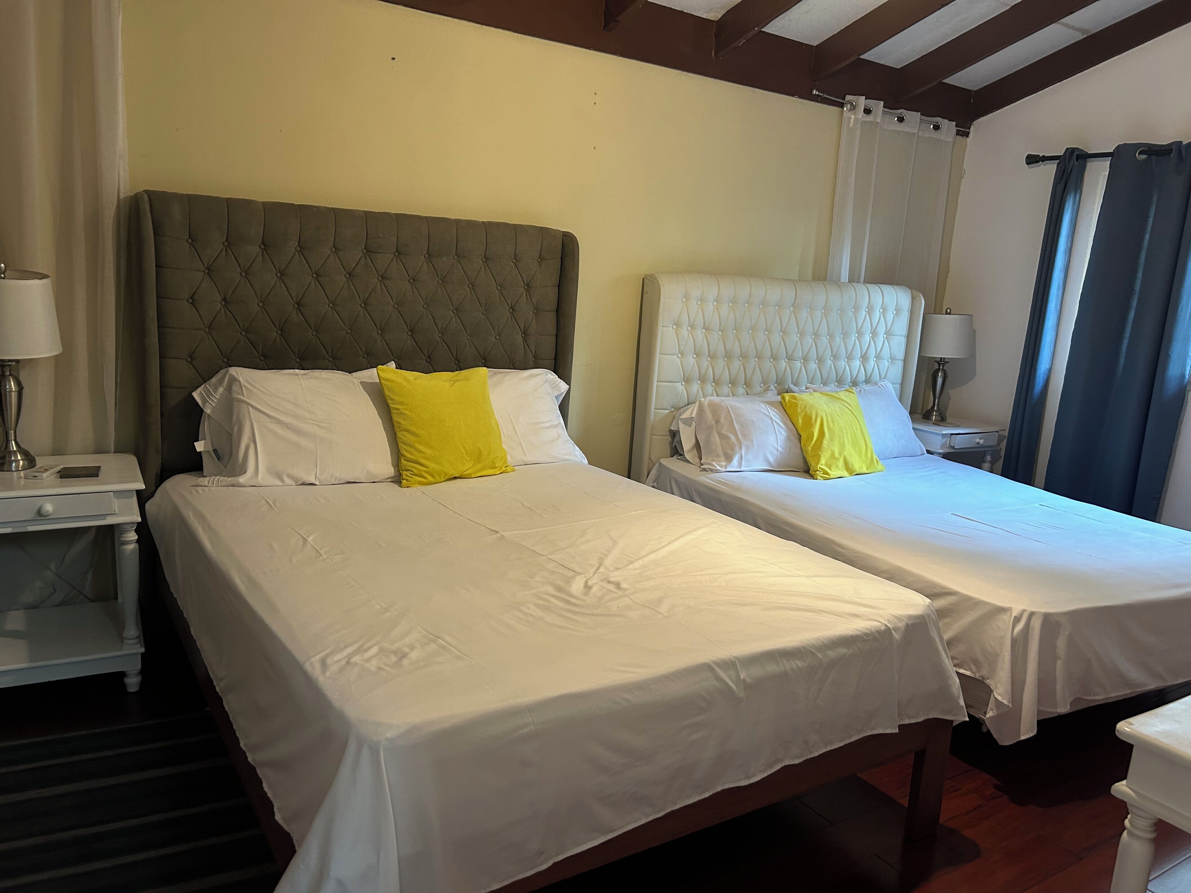 10 chambres, Wi-Fi, draps fournis