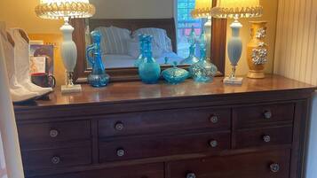 1 chambre, fer et planche Ă repasser, Wi-Fi gratuit, draps fournis