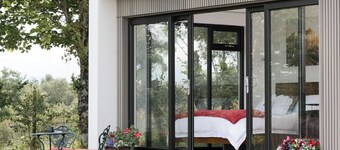 Lakescape: Self-Catering Lodges (ROMA) With Hot Tub