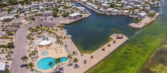 Empty RV Lot with Amazing Views!