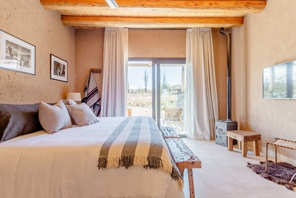 Superior Room, Mountain View | 1 bedroom, Egyptian cotton sheets, premium bedding, down comforters