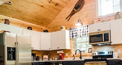Peaceful Mountain View Retreat Near Trout Streams & Snowshoe