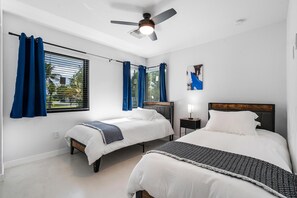3 chambres, fer et planche Ă repasser, Wi-Fi, draps fournis