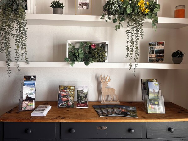 Reception - Hirschenhof Aparthotel & Restaurant (Spital am Semmering)