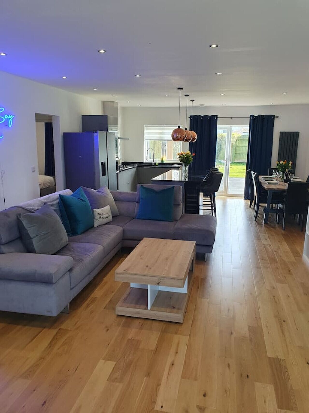 スマートテレビ、書庫