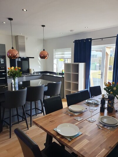 Blue Bay Villa in Trearddur Anglesey