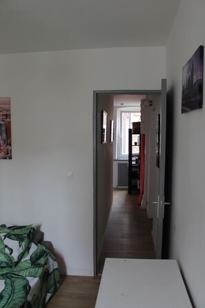 3 Schlafzimmer, Schreibtisch, Reisekinderbett, WLAN