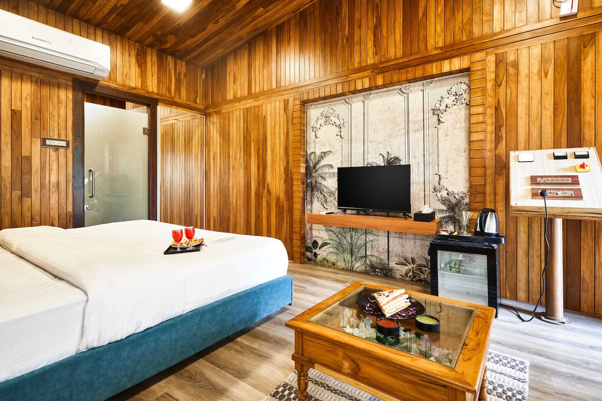 Premium Room, Non Smoking, Penyaman udara | Peralatan tempat tidur premium, kalis bunyi, dihias secara berasingan 