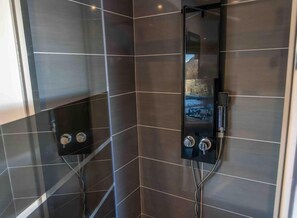 Shower - 350m from ski slopes, tv, ski locker, 51m², Les Orres (Les Orres)