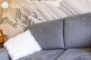 Interior - 20m from resort center, 6th floor, tv, 28m², Superdévoluy (Le Dévoluy)