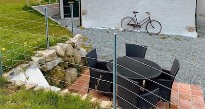 Andy's Home Cottage
A traditional Cottage at Foot of the Mourne Mountains