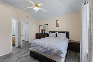 3 bedrooms, iron/ironing board, WiFi, bed sheets