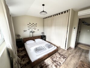 5 bedrooms, iron/ironing board, WiFi, bed sheets - Maison Cocooning, à 30 min Parc d Attractions,30min-1h des Endroits Touristiques (Avignon)