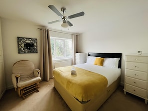 House - Charming 3-bed House in Levenshulme, Manchester (Manchester)
