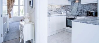 St Catherine's View - 2 Bedroom - Panorama - Tenby