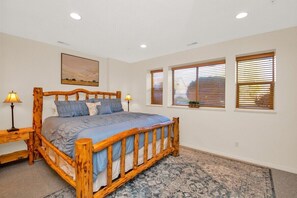 3 bedrooms, WiFi - MH 511 | Ski, Hike & Relax with Views! (Eden)