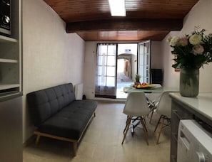 Interior - Art, Sailing, Fishing, Beach ... Sérignan! (Sérignan)