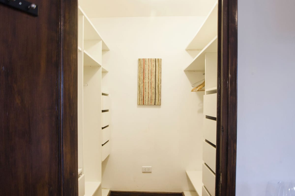 1 bedroom, in-room safe, individually decorated, iron/ironing board