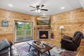 Smart-TV, Kamin, Tischfußball