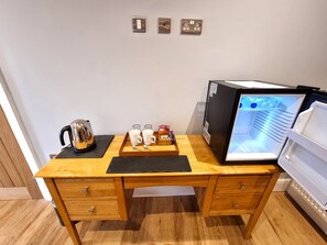 デラックス スイート エンスイート シービュー (201) | 客室の設備とサービス