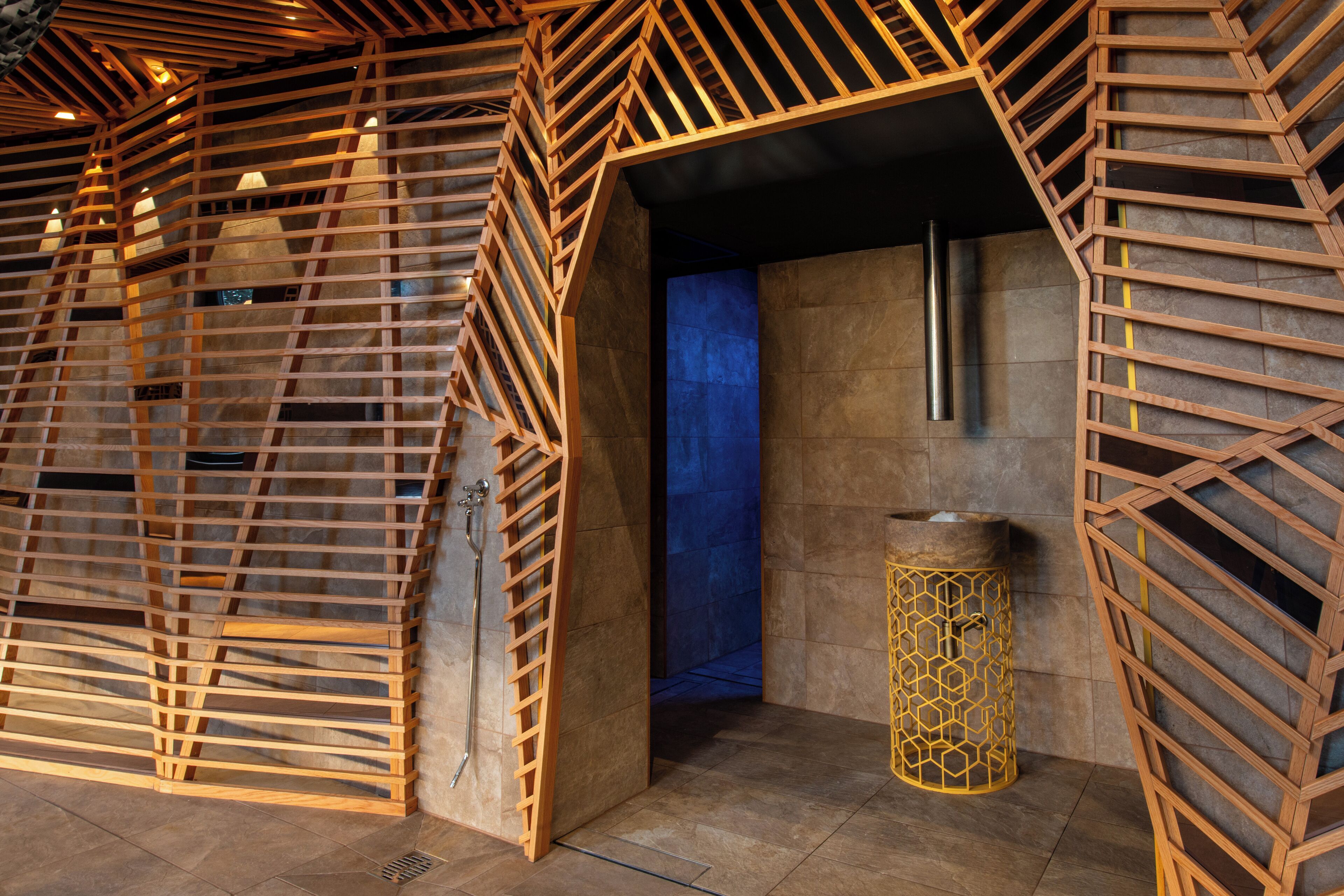 Couples treatment rooms, sauna, steam room, massages