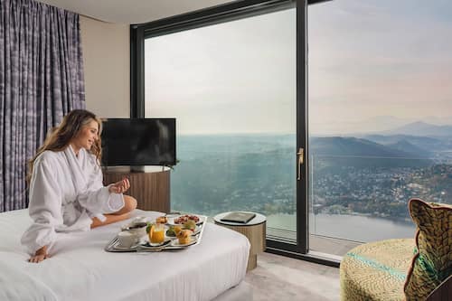 SOLE LUXURY ROOM WITH SPECTACULAR VIEW | Egyptian cotton sheets, premium bedding, down comforters