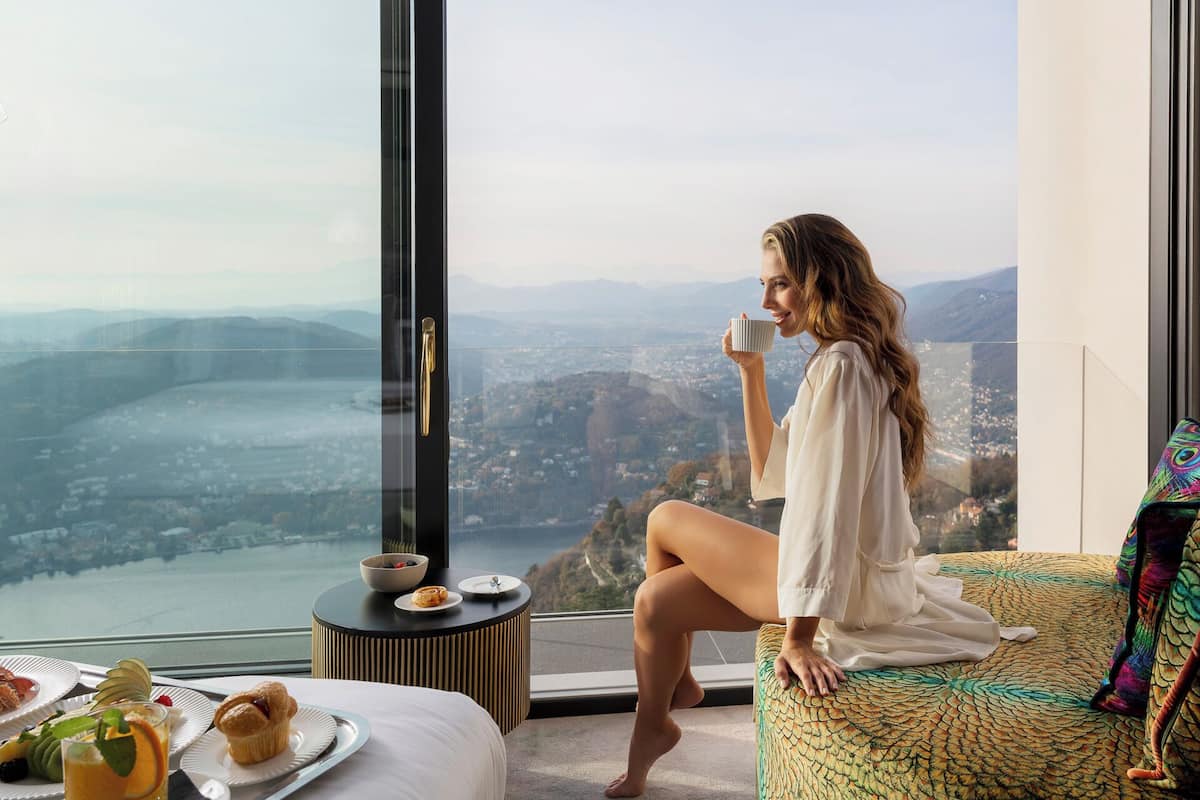 SOLE LUXURY ROOM WITH SPECTACULAR VIEW | Egyptian cotton sheets, premium bedding, down comforters