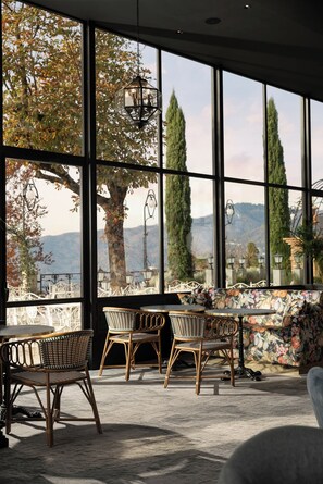 3 restaurants, breakfast, lunch, dinner served; Italian cuisine - Nuvole Garden Hotel (Brunate)