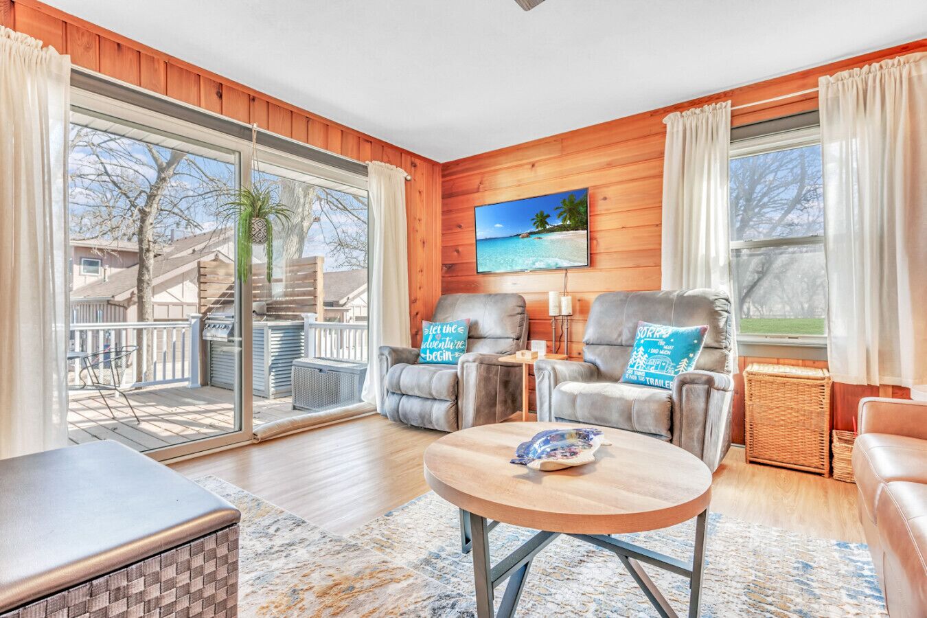 Smart TV, table football, ping pong