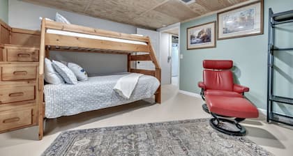 Grassy Knoll Retreat on Big Spirit Lake