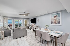 Dining - ON the Beach|Pet-Friendly|Games|Traeger (Panama City Beach)