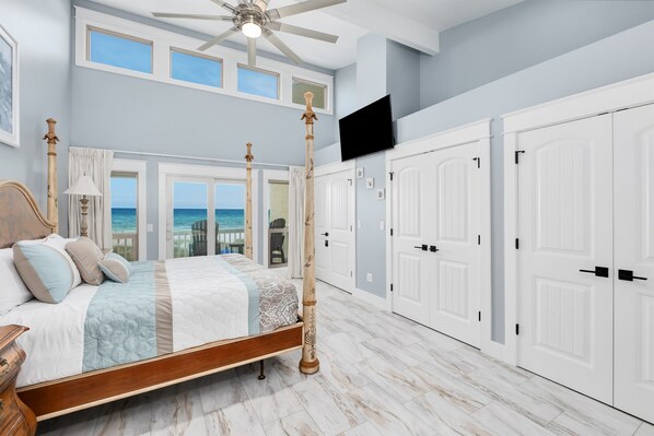 4 bedrooms, iron/ironing board, travel cot, free WiFi - ON the Beach|Pet-Friendly|Games|Traeger (Panama City Beach)
