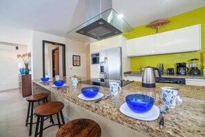 Fridge, microwave, oven, stovetop
