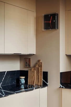 Three-Bedroom Apartment | Private kitchen - Edgar Suites Marais - Temple (Paris)