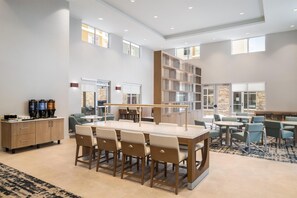 Free daily buffet breakfast - Homewood Suites By Hilton Thornton Denver (Thornton)