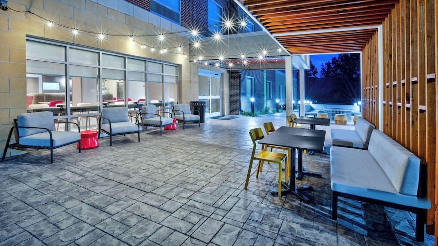 Home2 Suites By Hilton Grand Rapids Northeast