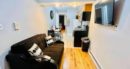 Cozy 2 Bed heart of Hoboken, NYC 10 Minutes away