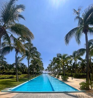 บริเวณภายนอก