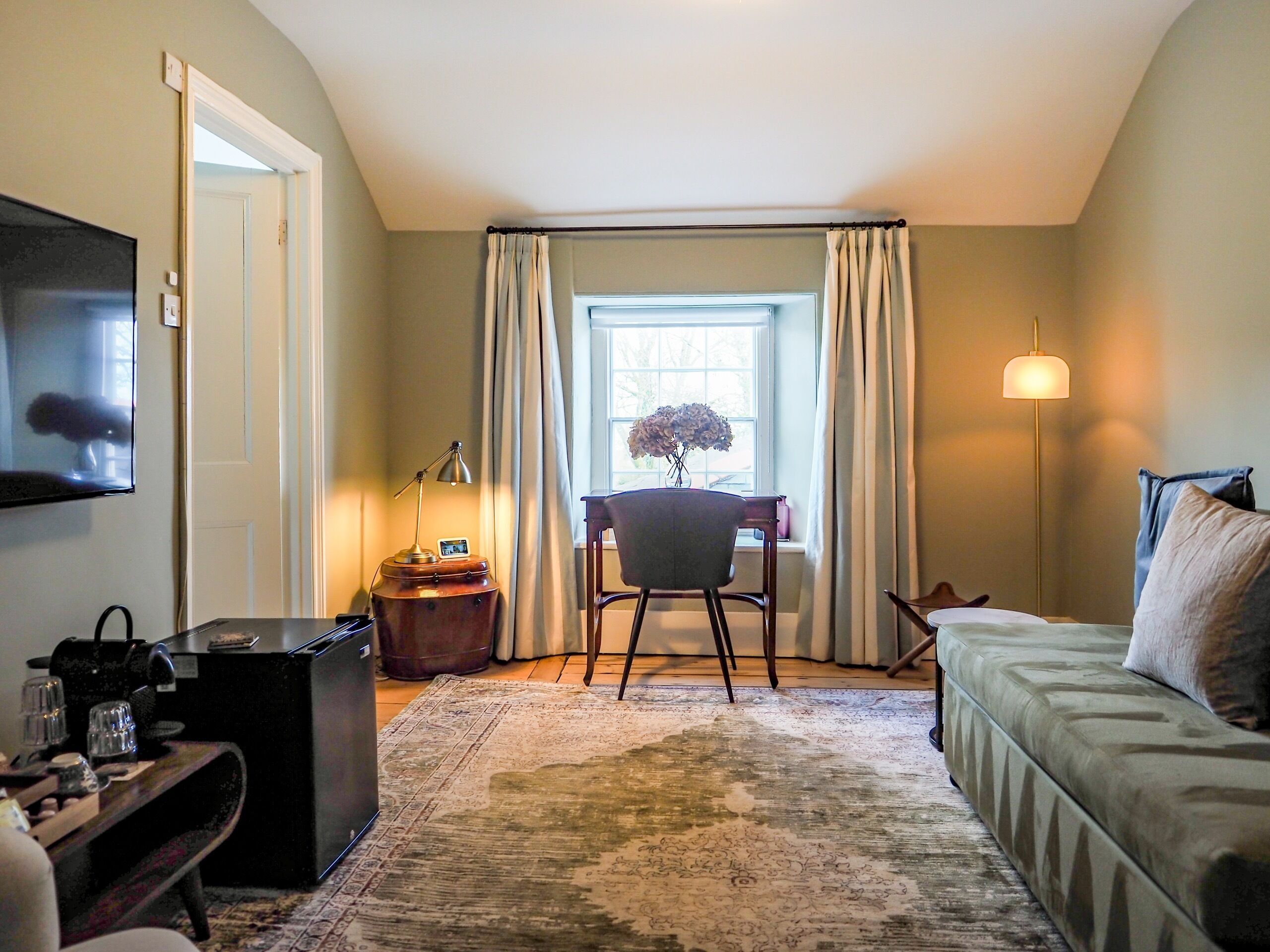 Superior Suite, Ensuite, Garden View | Premium bedding, down comforters, pillowtop beds, minibar