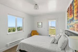 2 bedrooms, iron/ironing board, Internet, bed sheets - 45500 Lighthouse Rd, Assistant Keeper's House 4, Point Arena, CA, 95468, US (Point Arena)