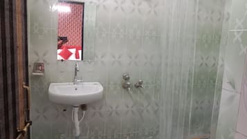 Deluxe Room | Bathroom | Slippers