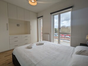 2 Schlafzimmer, Bügeleisen/Bügelbrett, Internetzugang, Bettwäsche