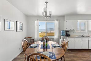 Dining - Point Arena Lighthouse - Assistant Keeper's House 2 (Point Arena)