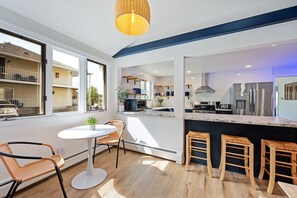 Fridge, microwave, oven, stovetop - The Deckhouse | Water Views, Walk Downtown, Sauna (Fish Creek)