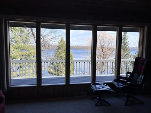 Gorgeous Chippewa Forest and Little Sand Lake @ backyard of this beautiful Cabin